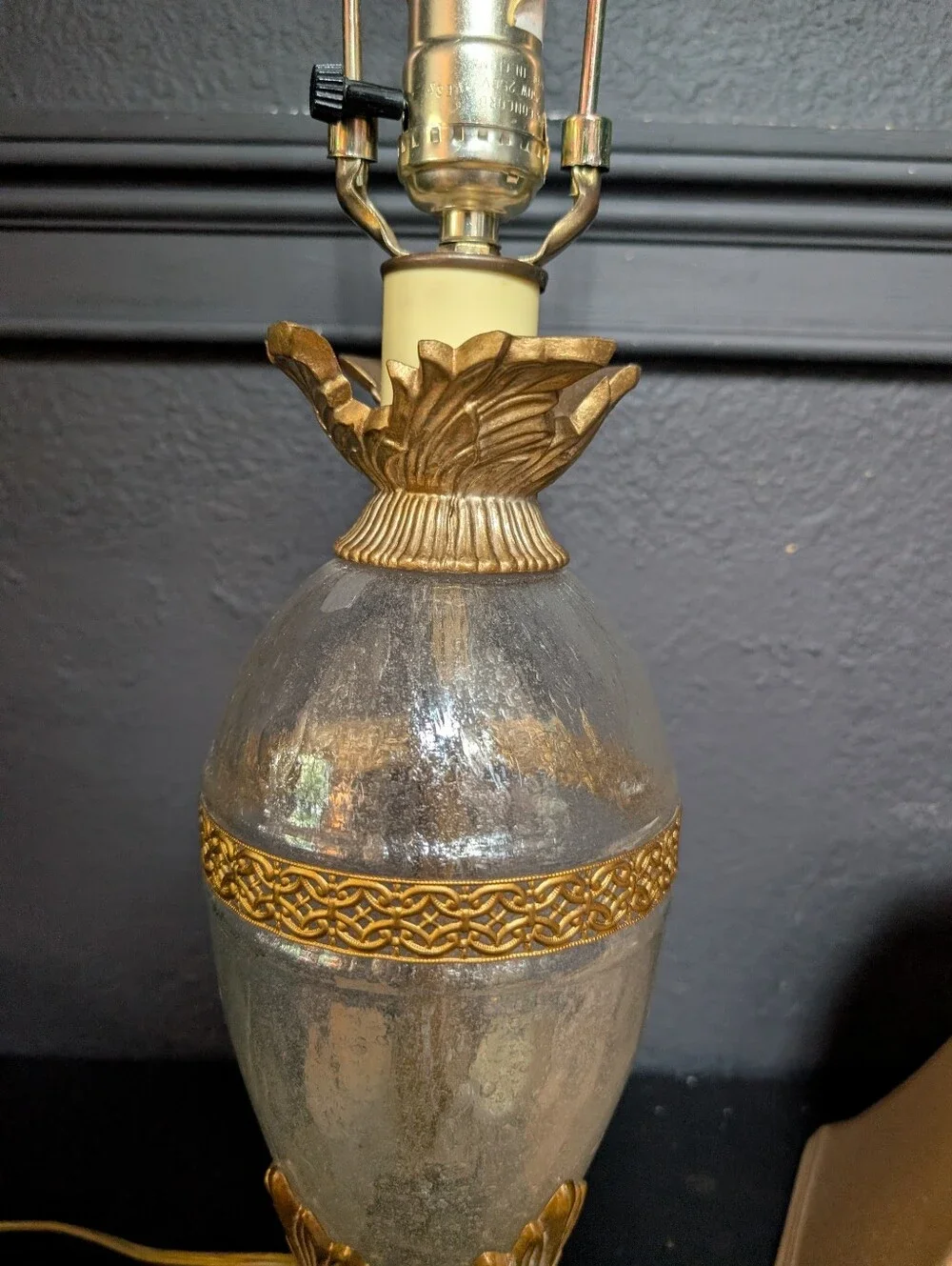 Vintage Ornate Gold Gilt Regency Mercury Glass Footed Table lamp 25